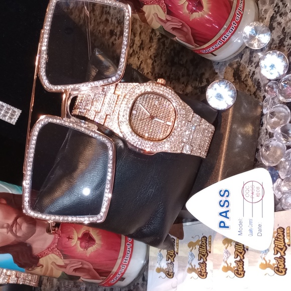 Watch & Glasses Australian Prototype. Real Lab Diamonds VVS CLARITY & Gold 4x's